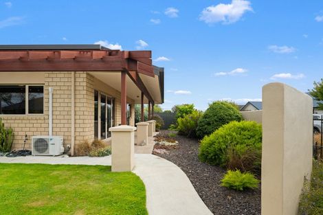 Photo of property in 5 Farnham Drive, Springlands, Blenheim, 7201