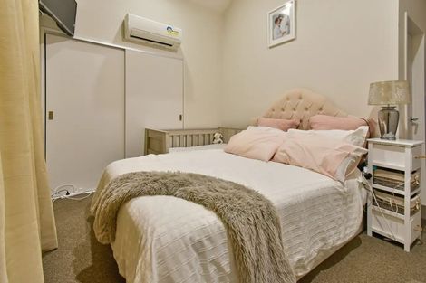 Photo of property in 69 Battalion Drive, Papakura, 2110