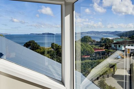 Photo of property in 1 Singers Road, Korokoro, Lower Hutt, 5012