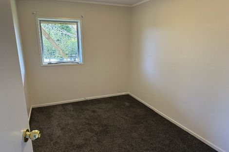 Photo of property in 19 St Catherine Crescent, West Harbour, Auckland, 0618
