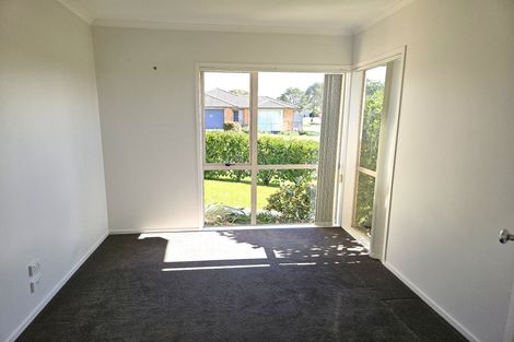 Photo of property in 1 Anchorite Way, Red Beach, 0932