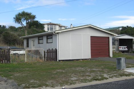 Photo of property in 17 Luke Street, Ocean Grove, Dunedin, 9013