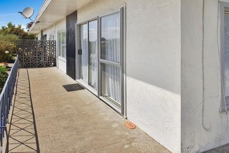 Photo of property in 73b Great North Road, Saint Johns Hill, Whanganui, 4501