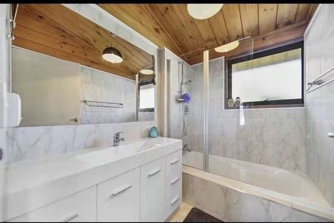 Photo of property in 12 Snowden Place, Opaheke, Papakura, 2113