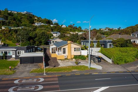 Photo of property in 140 Mana Esplanade, Paremata, Porirua, 5026