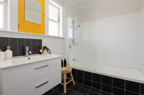 Photo of property in 50 Mansel Avenue, Hillcrest, Hamilton, 3216