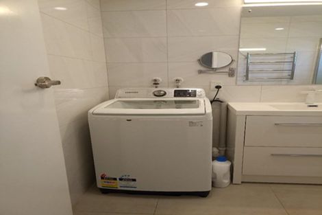 Photo of property in 29 Ayton Drive, Totara Vale, Auckland, 0629