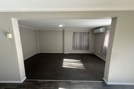 Photo of property in 18 Deodar Place, Totara Heights, Auckland, 2105