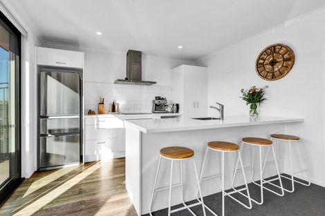 Photo of property in 17 Jersey Place, Bell Block, New Plymouth, 4312