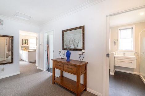 Photo of property in 141 Macandrew Road, South Dunedin, Dunedin, 9012