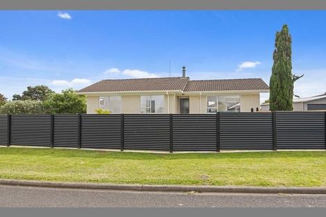 Photo of property in 11 Navigator Place, Papatoetoe, Auckland, 2025