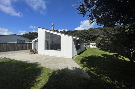 Photo of property in 11 Hydrabad Drive, Waitarere Beach, Levin, 5510