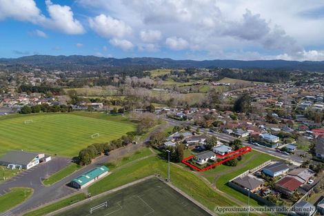 Photo of property in 2/106 Seymour Road, Sunnyvale, Auckland, 0612