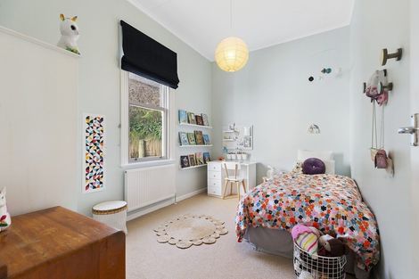 Photo of property in 27 Upper Bourke Street, Kilbirnie, Wellington, 6022