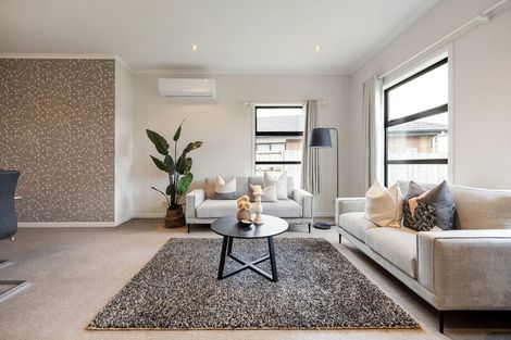 Photo of property in 19 Piwakawaka Court, Rototuna North, Hamilton, 3210