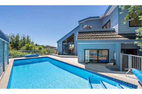 Photo of property in 15 Park Rise, Campbells Bay, Auckland, 0630