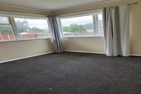 Photo of property in 9 Foster Street, Taita, Lower Hutt, 5011