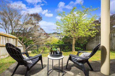 Photo of property in 95 Fields Parade, Oteha, Auckland, 0632