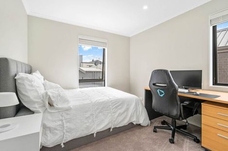 Photo of property in 36 Ringa Matau Road, Hobsonville, Auckland, 0616