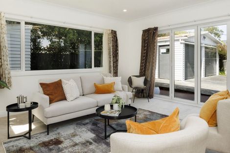 Photo of property in 17 Ranelagh Street, Karori, Wellington, 6012