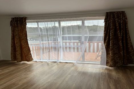 Photo of property in 10 Camphora Place, Ranui, Auckland, 0612