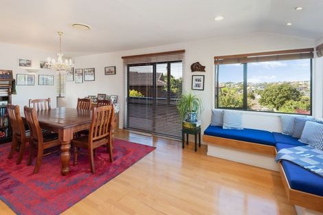 Photo of property in 2/5 Perendale Close, Somerville, Auckland, 2014