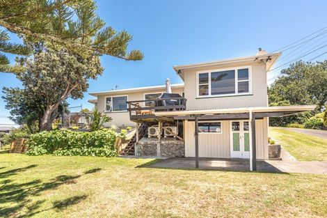 Photo of property in 24 Burns Street, Tawhero, Whanganui, 4501