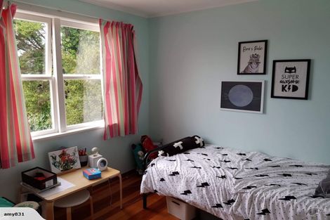 Photo of property in 251 Glengarry Road, Glen Eden, Auckland, 0602