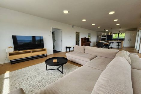 Photo of property in 32a Woodvale Grove, Fairfield, Lower Hutt, 5011