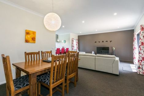 Photo of property in 14 Greenlea Place, Frimley, Hastings, 4120