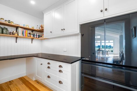 Photo of property in 355a Waikaramu Road, Waimate North, Kaikohe, 0472