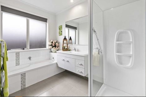 Photo of property in 45 Carrington Drive, Papamoa Beach, Papamoa, 3118