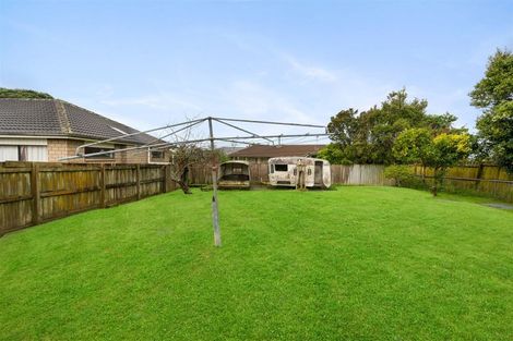 Photo of property in 25 Archibald Road, Kelston, Auckland, 0602