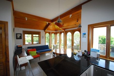 Photo of property in 41 Farm Road, Northland, Wellington, 6012