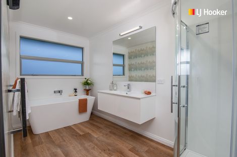 Photo of property in 8 Kinloch Place, Mosgiel, 9024