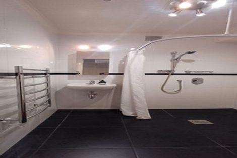 Photo of property in 1/15 Eske Place, Highland Park, Auckland, 2010