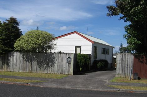Photo of property in 9 Wilkinson Way, Browns Bay, Auckland, 0630