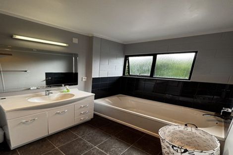 Photo of property in 39 Trelawney Crescent, Westown, New Plymouth, 4310