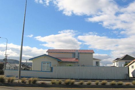 Photo of property in 209 The Esplanade, Petone, Lower Hutt, 5012