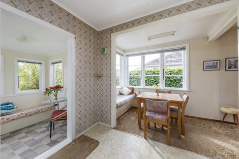 Photo of property in 42 Tweed Street, Roslyn, Palmerston North, 4414