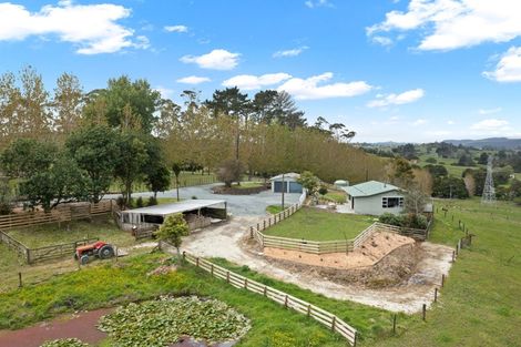 Photo of property in 407 Port Albert Road, Wellsford, 0972