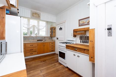 Photo of property in 34 Bedford Street, Eltham, 4322