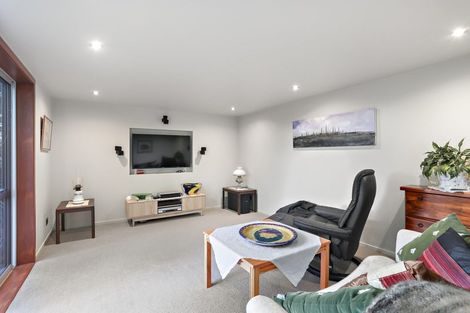 Photo of property in 30 Tinopai Road, Titirangi, Auckland, 0604