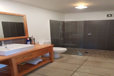 Photo of property in 33 Otupai Street, Two Mile Bay, Taupo, 3330