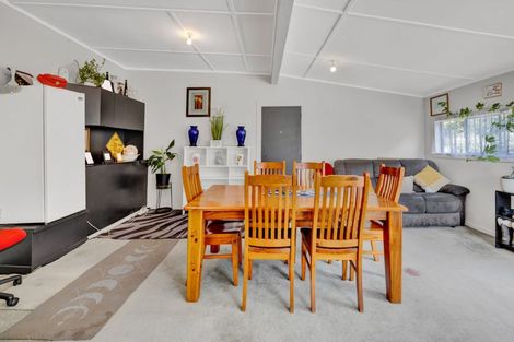 Photo of property in 34 Kent Street, Patea, 4520