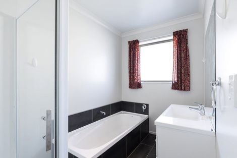 Photo of property in 21 Kitakita Grove, Motueka, 7120