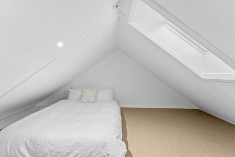 Photo of property in 5a Marjorie Lane, Papamoa Beach, Papamoa, 3118