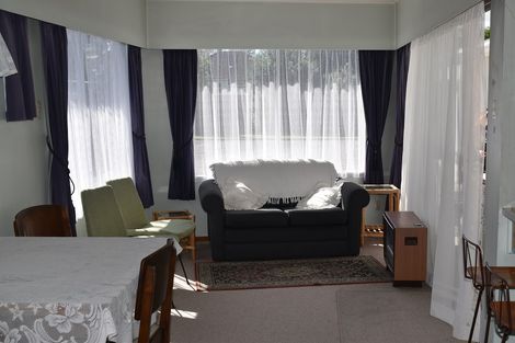 Photo of property in 23 Seddon Street, Carterton, 5713