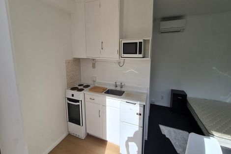 Photo of property in 213 Jervois Road, Herne Bay, Auckland, 1011