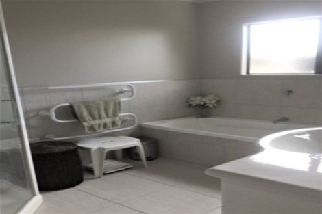 Photo of property in 22 Pipi Dune, Whitianga, 3510